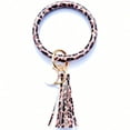 thumbnail image 1 of Jusqu'à 65% de Rabais Mode Tendance Grand Bracelet en Cuir Pompon Rond Porte-Clés Bagues Collier Jewelry Bracelet Boucle d'Oreille Jewelry sur l'Autorisation, 1 of 2