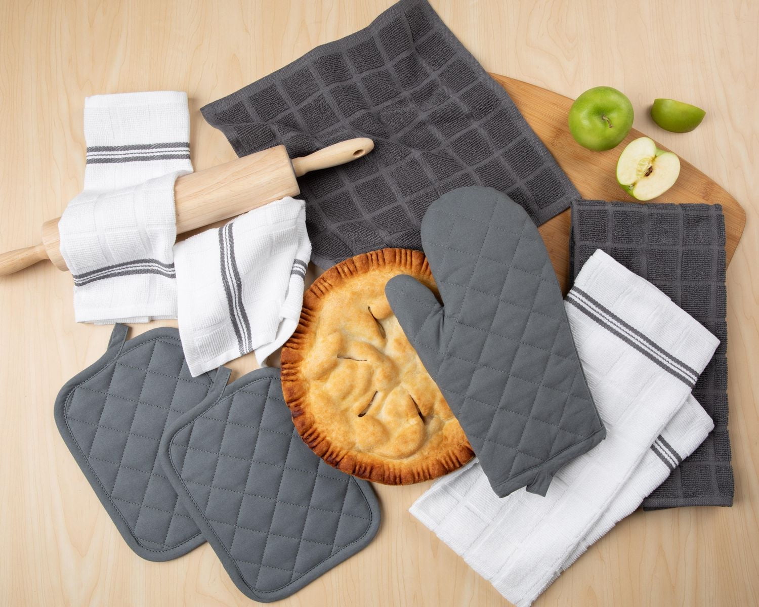 ENSEMBLE DE CUISINE MAINSTAYS – GRIS 8 PIÈCES ENSEMBLE DE CUISINE 8 PIÈCES MAINSTAYS – GRIS