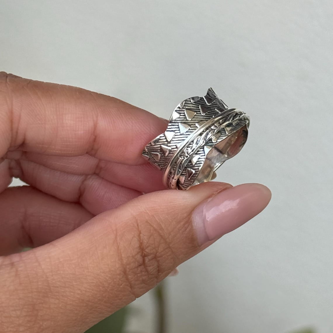 SS DESIGNS Fidget Spinner Ring Handmade 925 Sterling Silver Boho Style Anxiety Relief Band for Women, Stress Relief Jewelry, Meditation Spinner Band