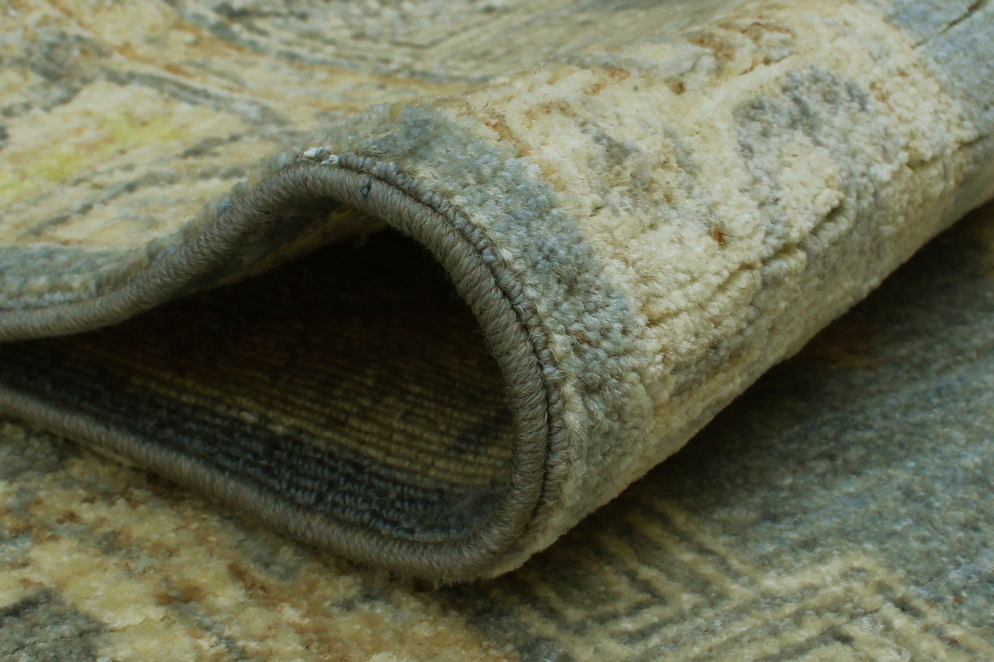 Yousafi Perizat Grey Ivory Rug 2 39 10 X 4 39 8