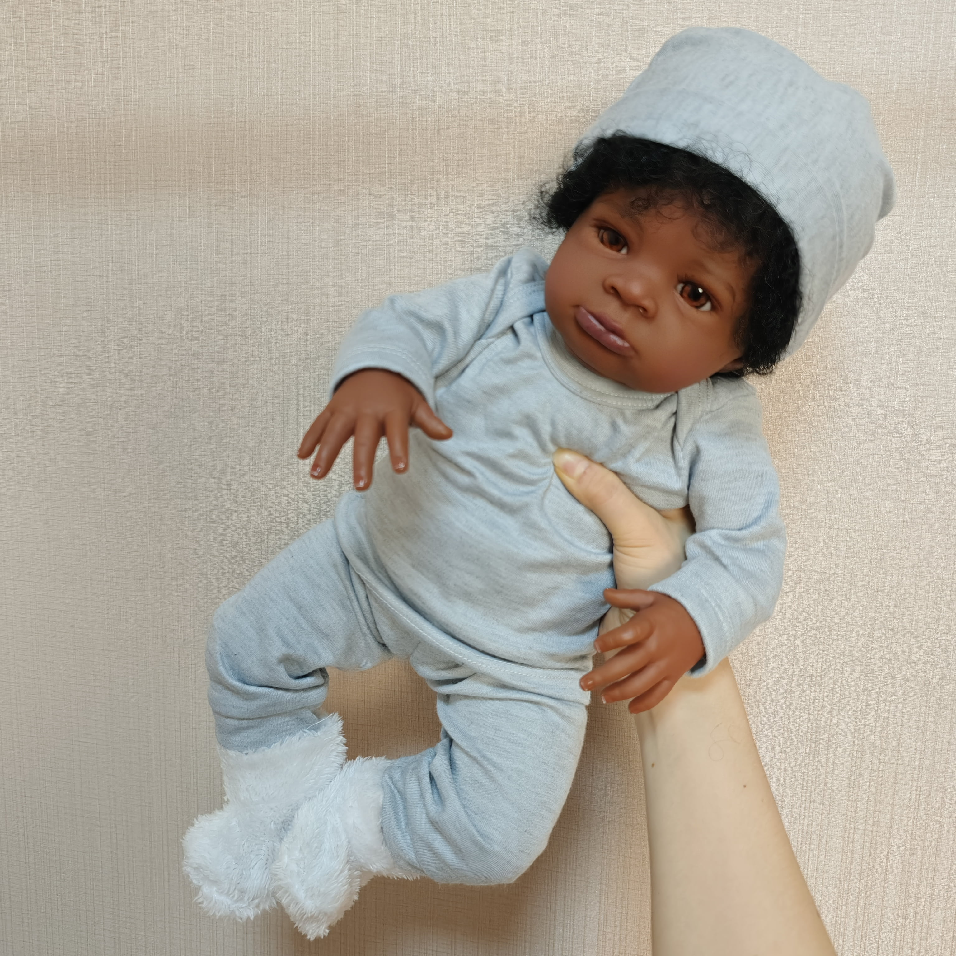 Realistic Reborn Baby Dolls Black Boy, 20 Inch African American Newborn Doll, Lifelike Weighted Soft Body, Christmas Birthday Gift for Kids Age 3 +