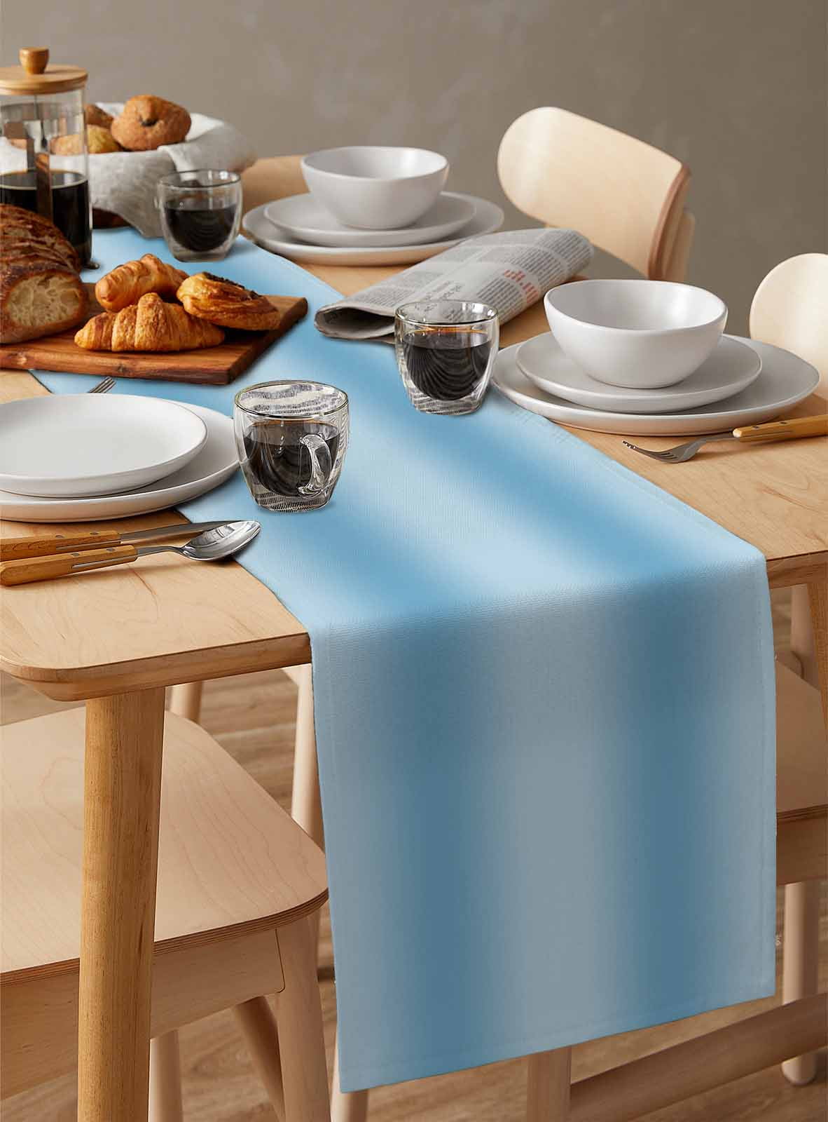 Blue Ombre Table Runner Modern Art Farmhouse Tablerunners 16 x 72 Inch, Table Decorations Tabletop Scarf for Summer Gathering Holiday Farmhouse Kitchen Dining Decor