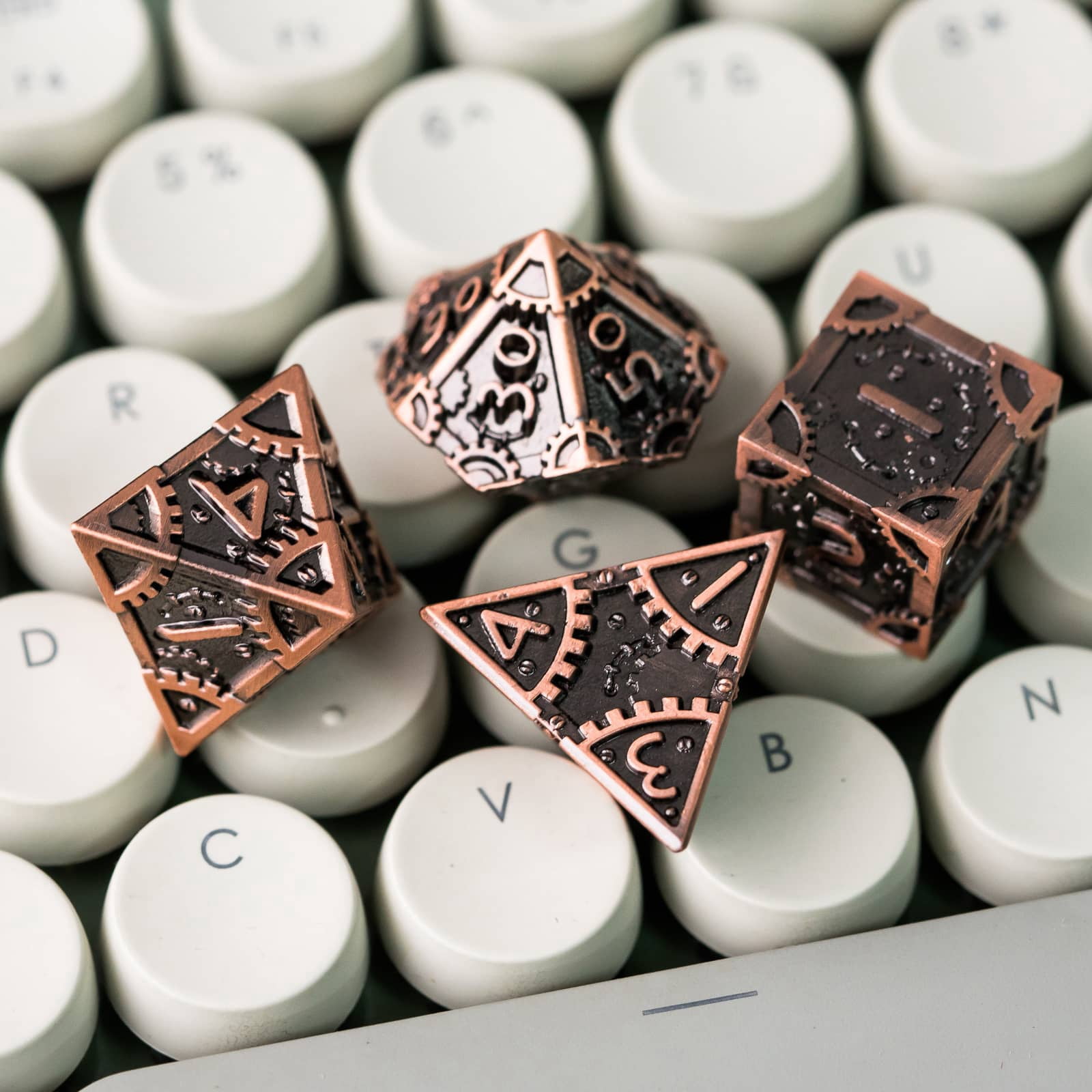 Cusdie 7 PCS/SET DND Metal Dice, Steampunk Polyhedral D&D Dice Set, Metal Dice Set for Role Playing Game D&D Dice MTG Pathfinder