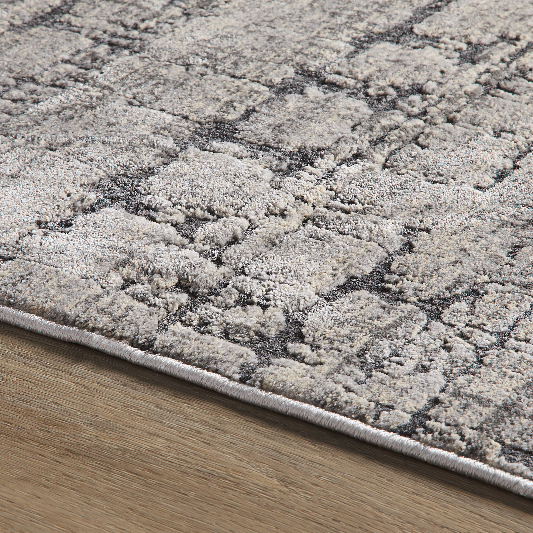 Better Homes & Gardens Contemporary Crosshatch Runner Rug, 60 in x 20 in