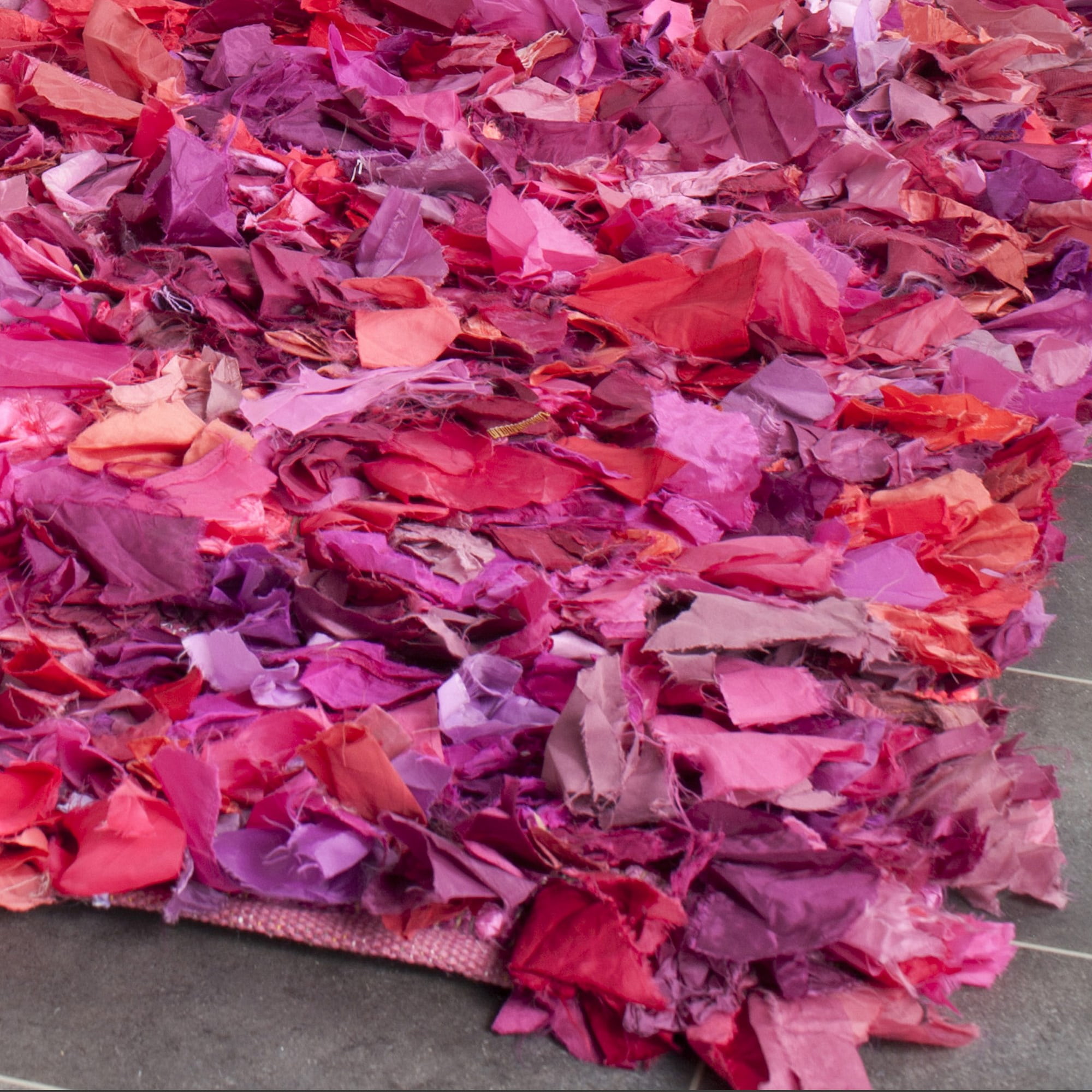 SAFAVIEH Rio Cassandra Confetti Polyester Shag Area Rug, Fuchsia/Multi, 5' x 8'