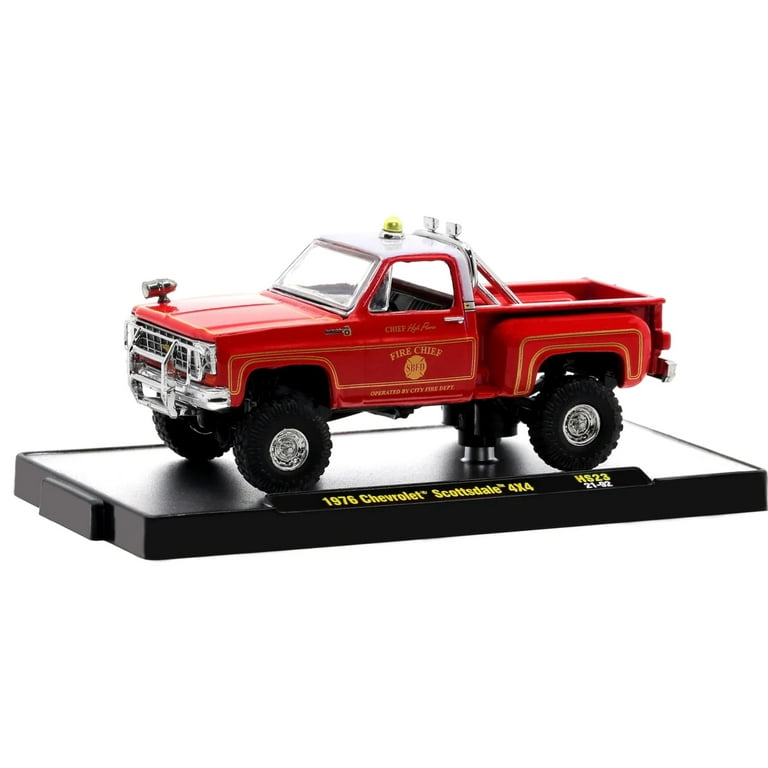 M2 Machines 1978 Dodge Adventure 150 Li'l Red Express Truck - Red