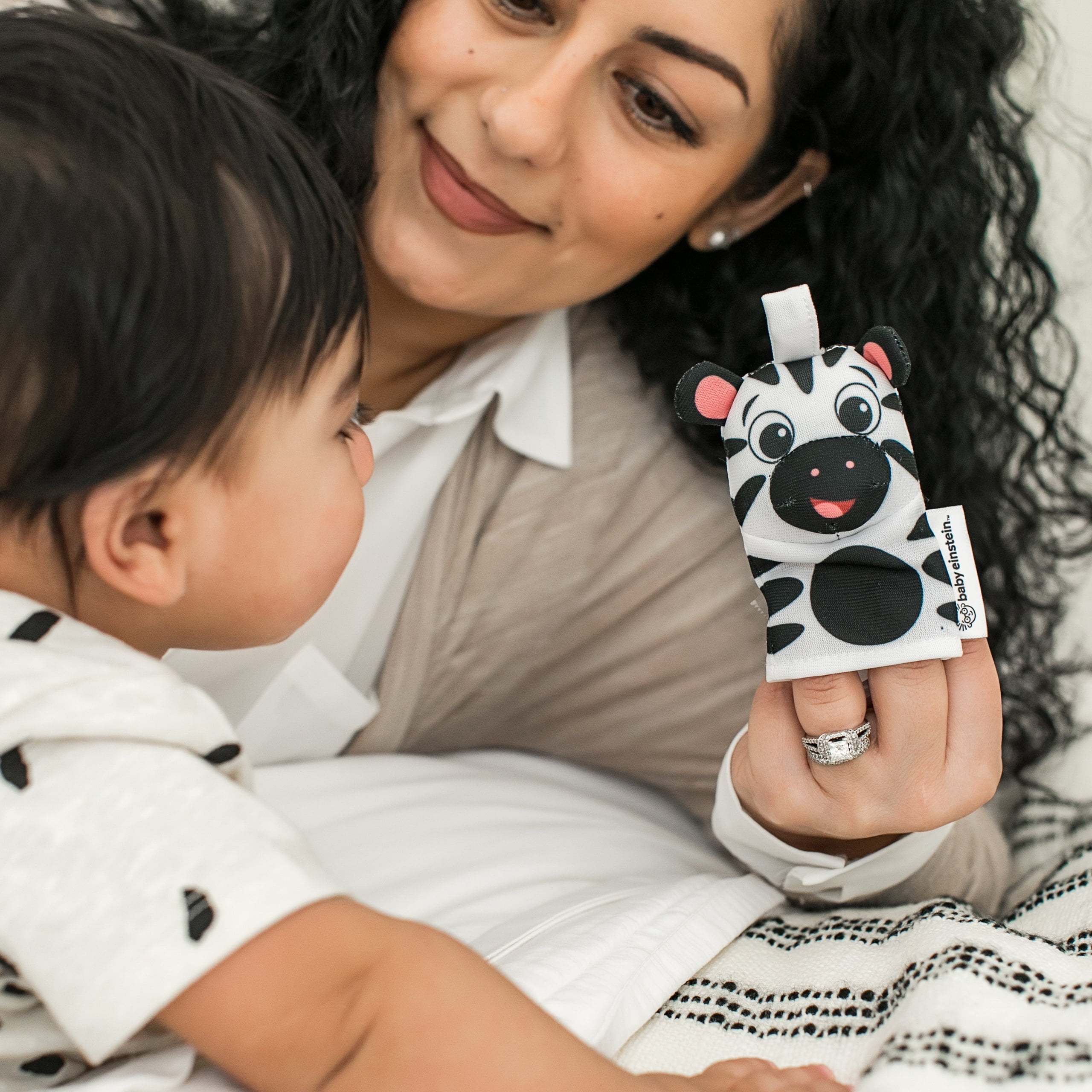 baby einstein contrast critters