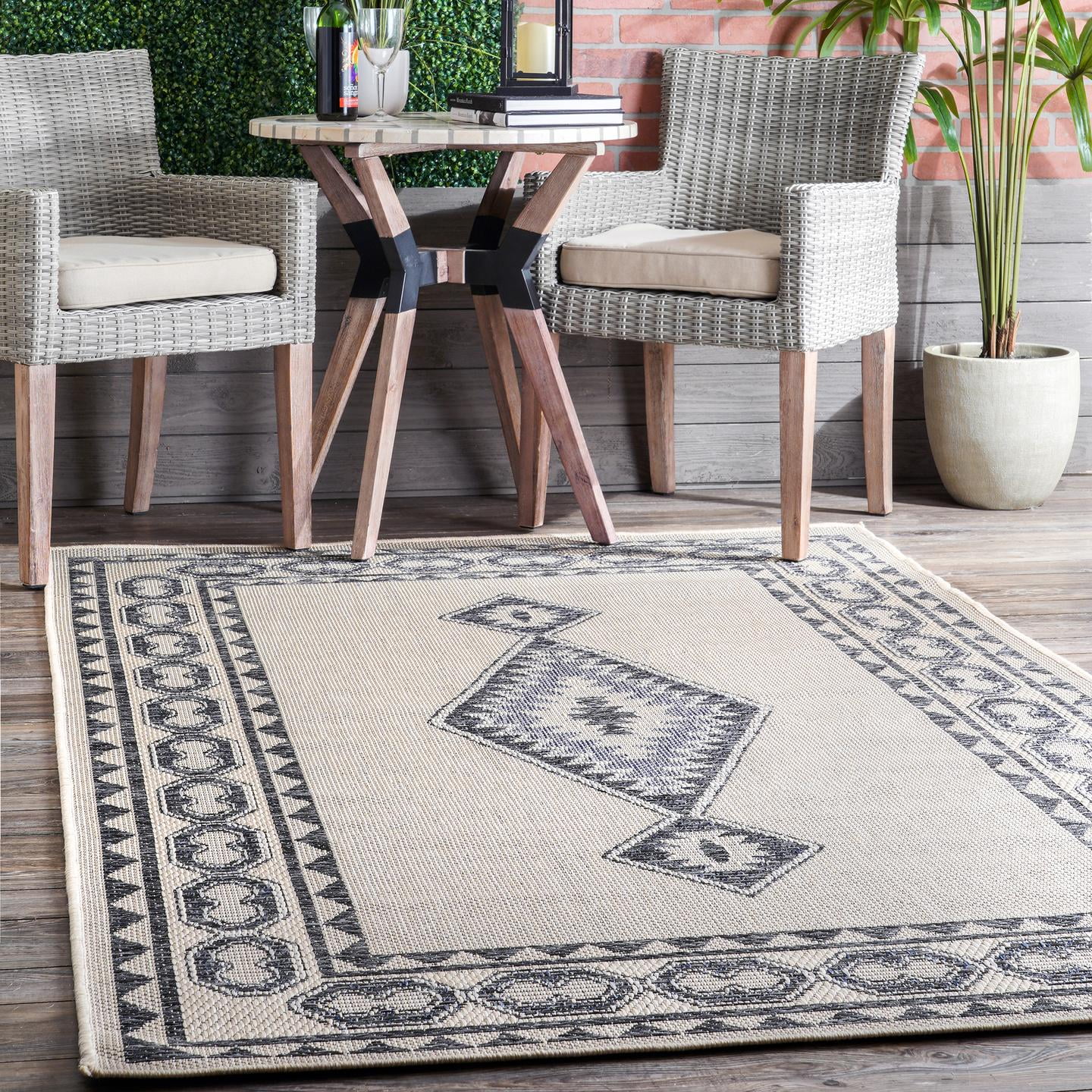 nuLOOM Annika Aztec Iris Indoor/Outdoor Area Rug or Runner