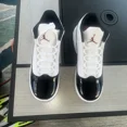 thumbnail image 3 of Size 6.5y Or 8 Women’s Jo r-dan Max Aura 2 White Gym Red, 3 of 6