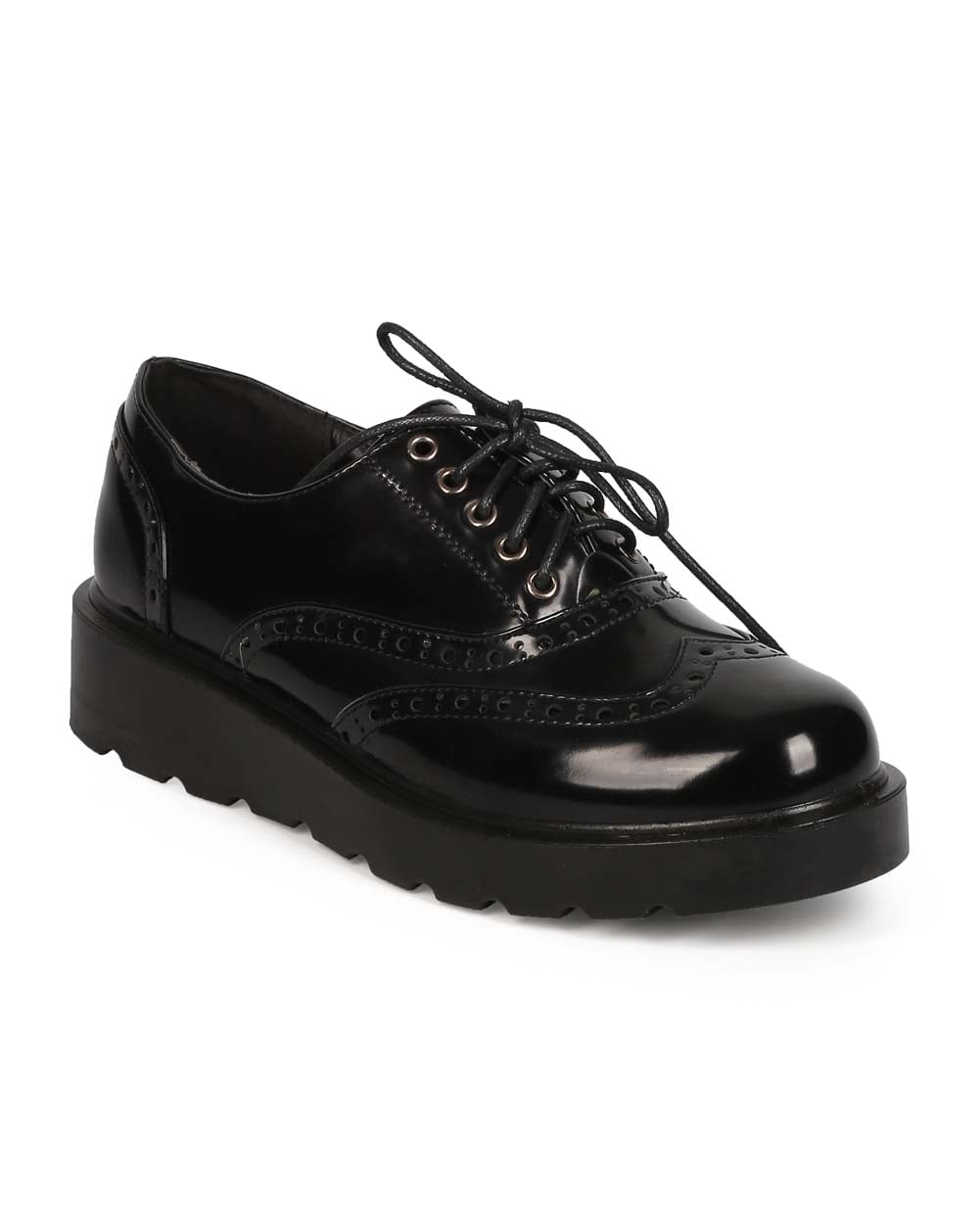 spectator wingtips