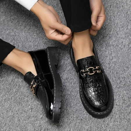 

Spring and Autumn Glossy Leather Shoes Social Men‘s Shoes Casual Shoes Trendy Shoes Men‘s Lazy Shoes Trendy Slip-on Small Size