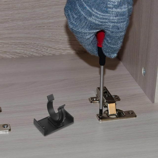 Houderco 40Jgo Clips Ajustables Para Patas De Gabinete En Plástico Negro Con Antideslizante Para Cocinas