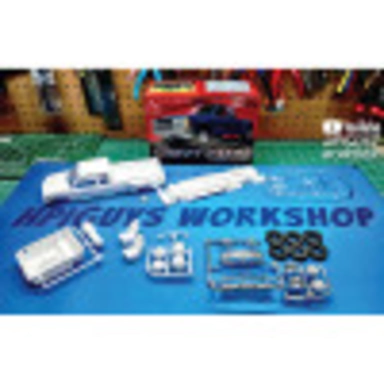 AMT: 1996 Chevy C-3500 Dually Pickup Model Kit - 46 Parts, Easy