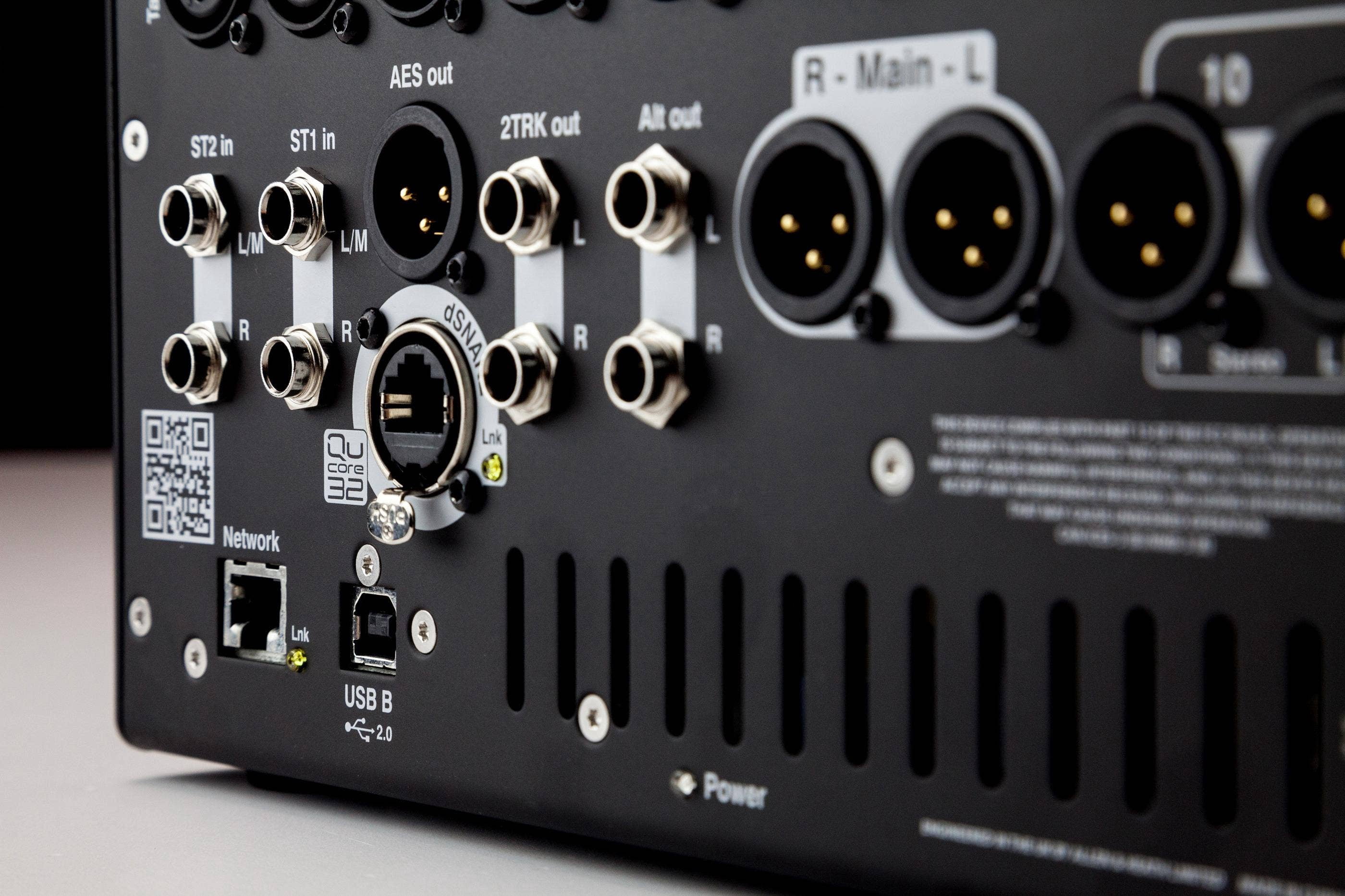 Allen & Heath Qu-Pac 32 Rack Mount Digital Mixer