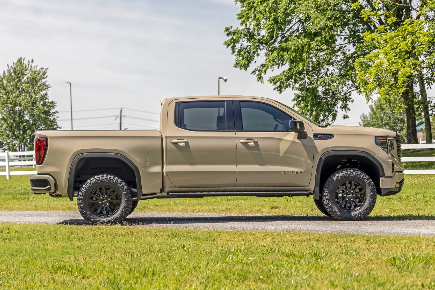 Rough Country 1.5" Leveling Kit for 2022-2025 GMC/Chevy 1500 AT4X/ZR2 4WD - 1301
