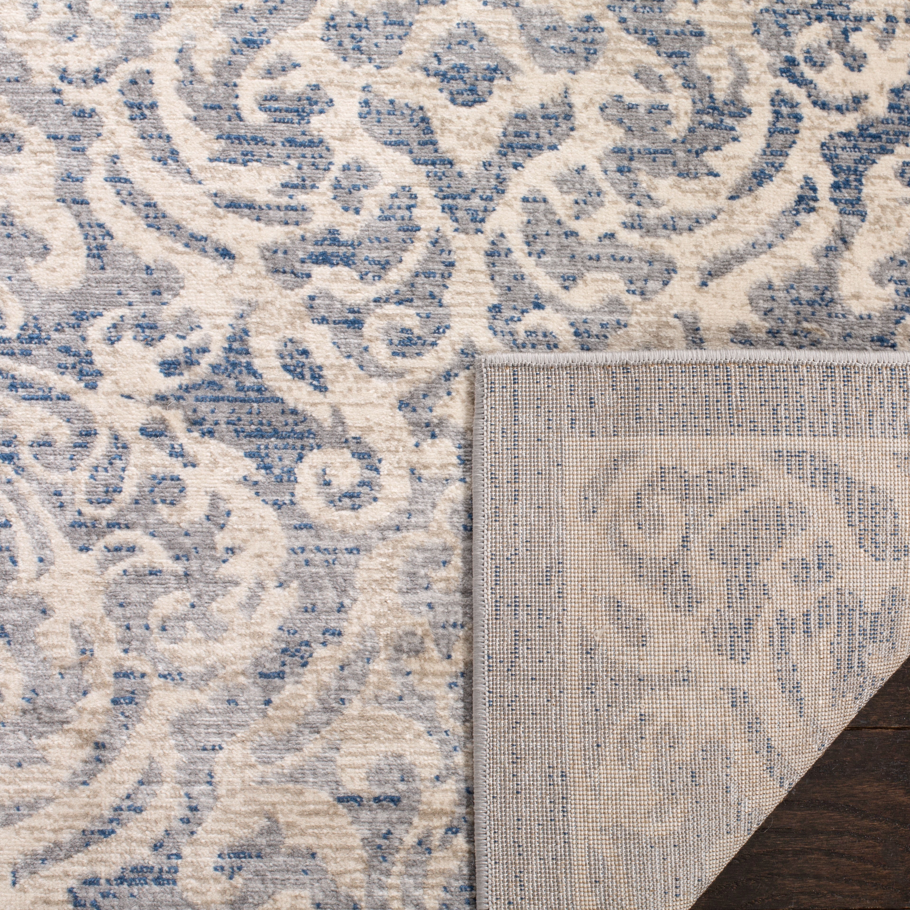 SAFAVIEH Brentwood Eliza Damask Area Rug, Light Grey/Blue, 6' x 9'