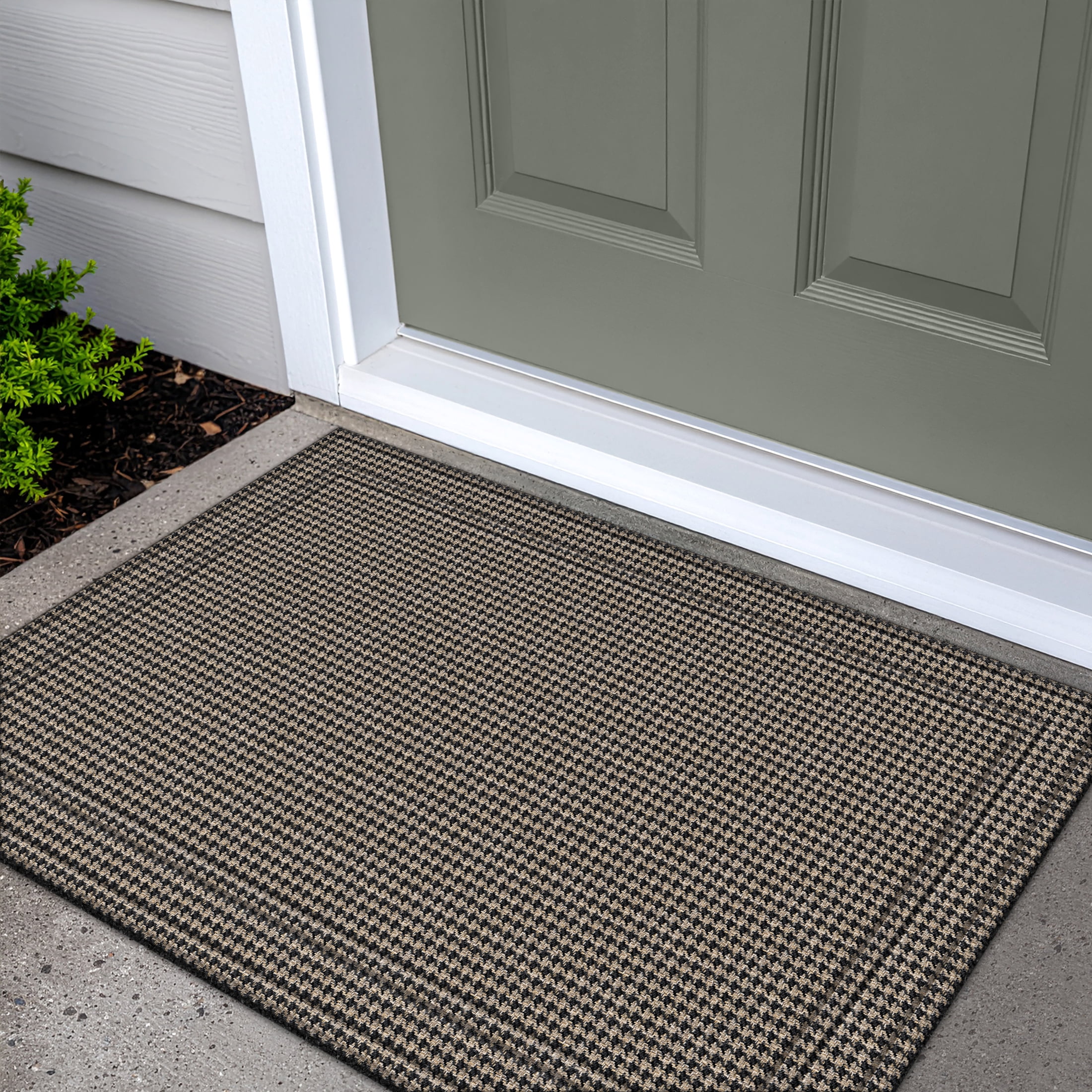 Mainstays Scottsdale Utility Indoor/Outdoor Recycled Rubber Doormat, 24 in x 36 in