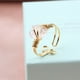 thumbnail image 4 of Xiao Hua Anillo natural hecho a mano, adecuado para hombres y mujeres, anillo de hilo dorado hecho a mano con piedra triturada de cristal natural (azul), 4 of 5