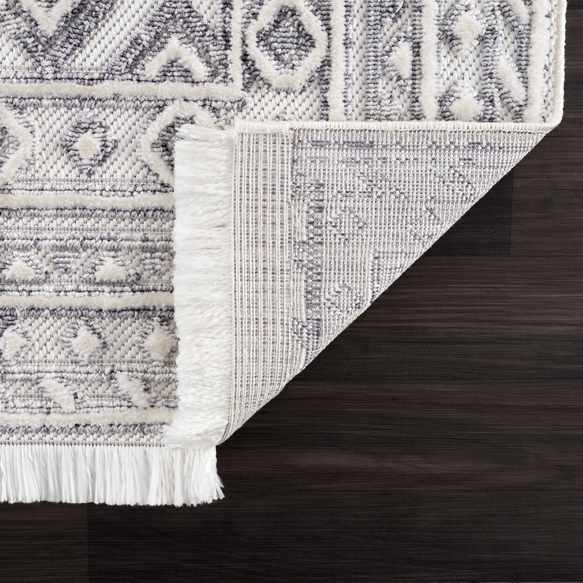 United Weavers Keya Pariza Transitional Medallion Runner Rug, Grey, 2'7" x 7'2"