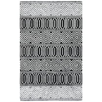 SAFAVIEH Capri Moira Southwestern Area Rug, Ivory/Black, 8' x 10'