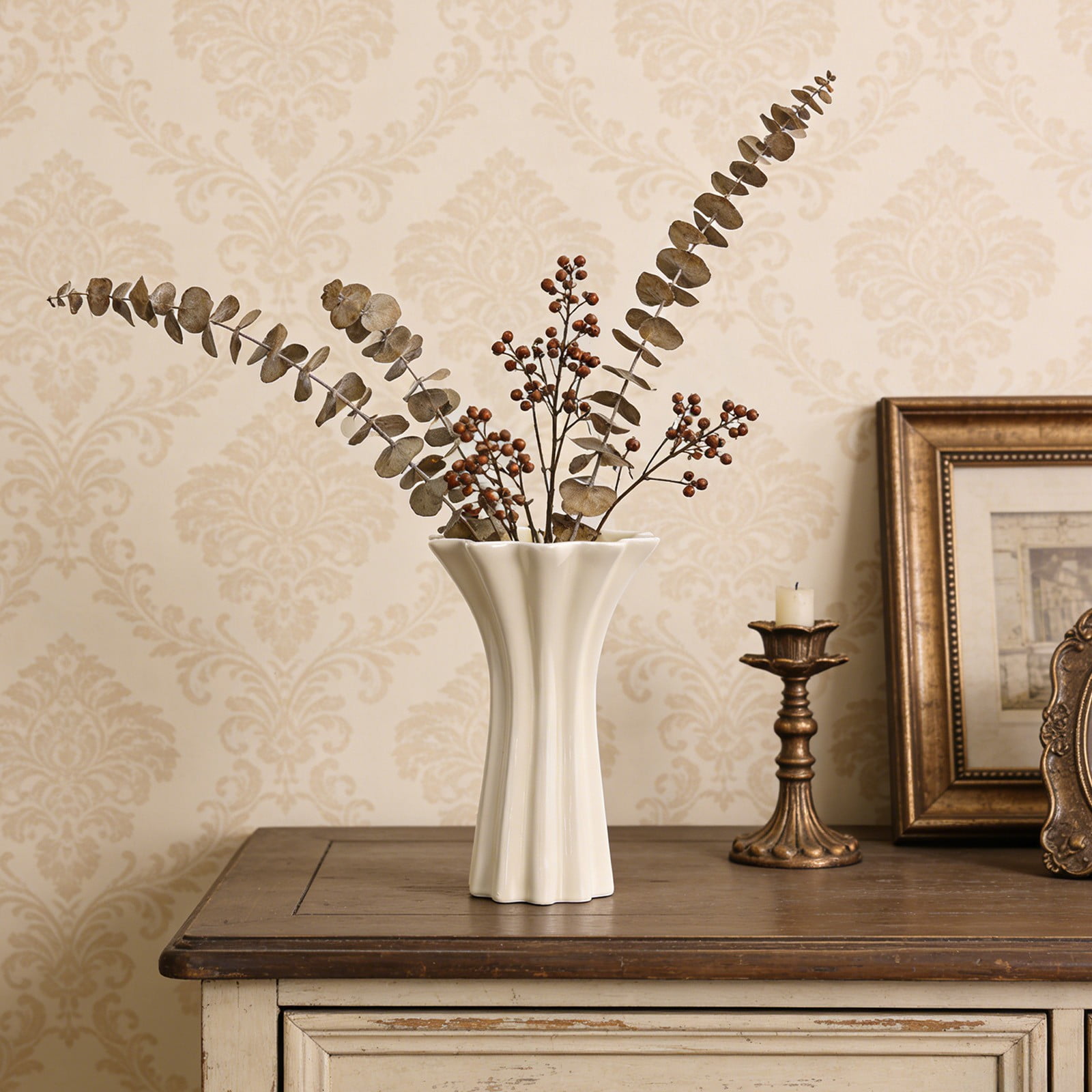 C Small Beige Striped Plastic Vase For Dried Flower Display Pampas Grass Arrangement For Desk Bookshelf Table Centerpiece