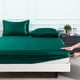 thumbnail image 4 of Juego de sábanas ajustadas de Color sólido, 1 sábana con 2 fundas de almohada, tela satinada, juego de cama suave, cómodo y transpirable para dormitorio, 3 uds., 4 of 6
