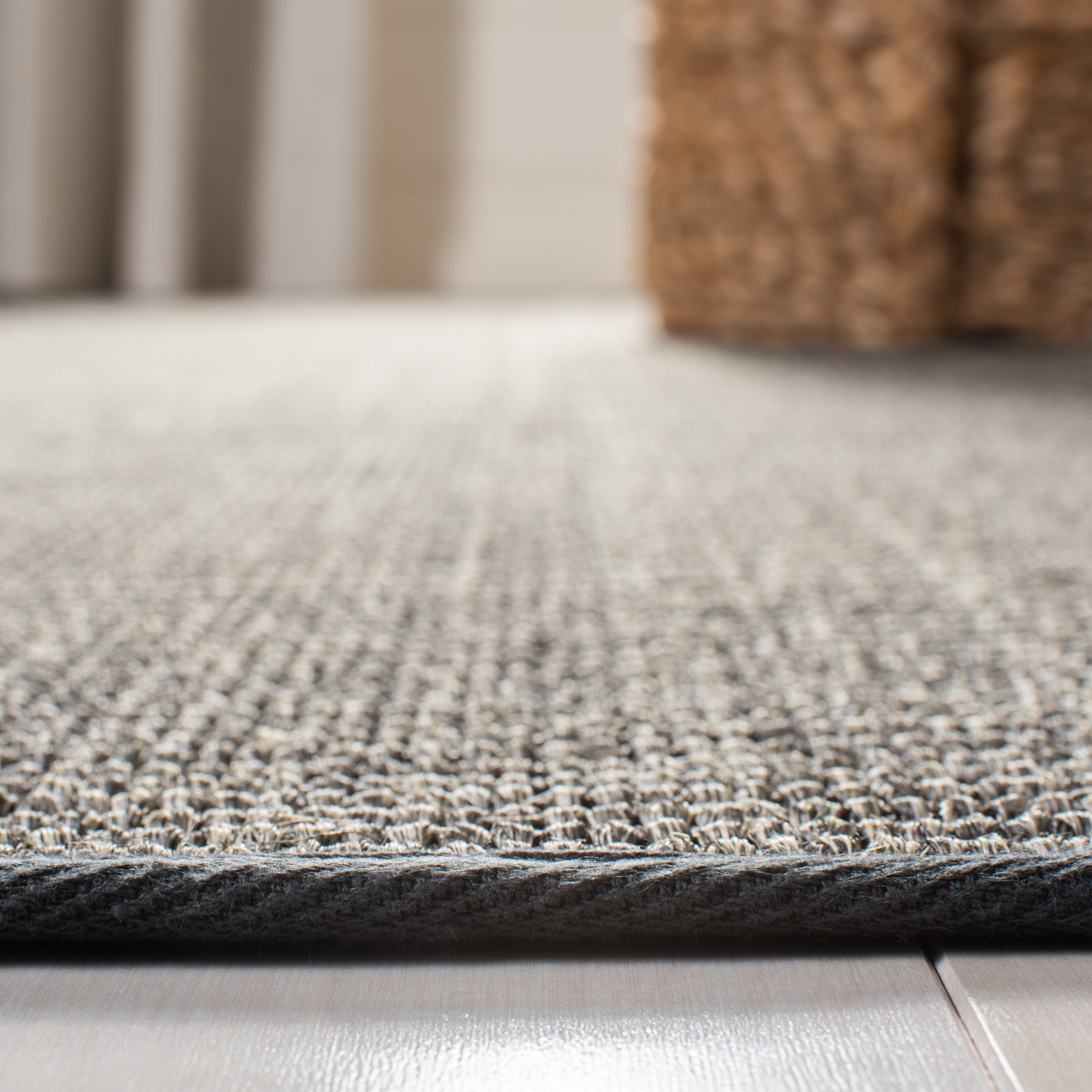 SAFAVIEH Martha Stewart Maximillian Solid Area Rug, Charcoal, 5' x 7'