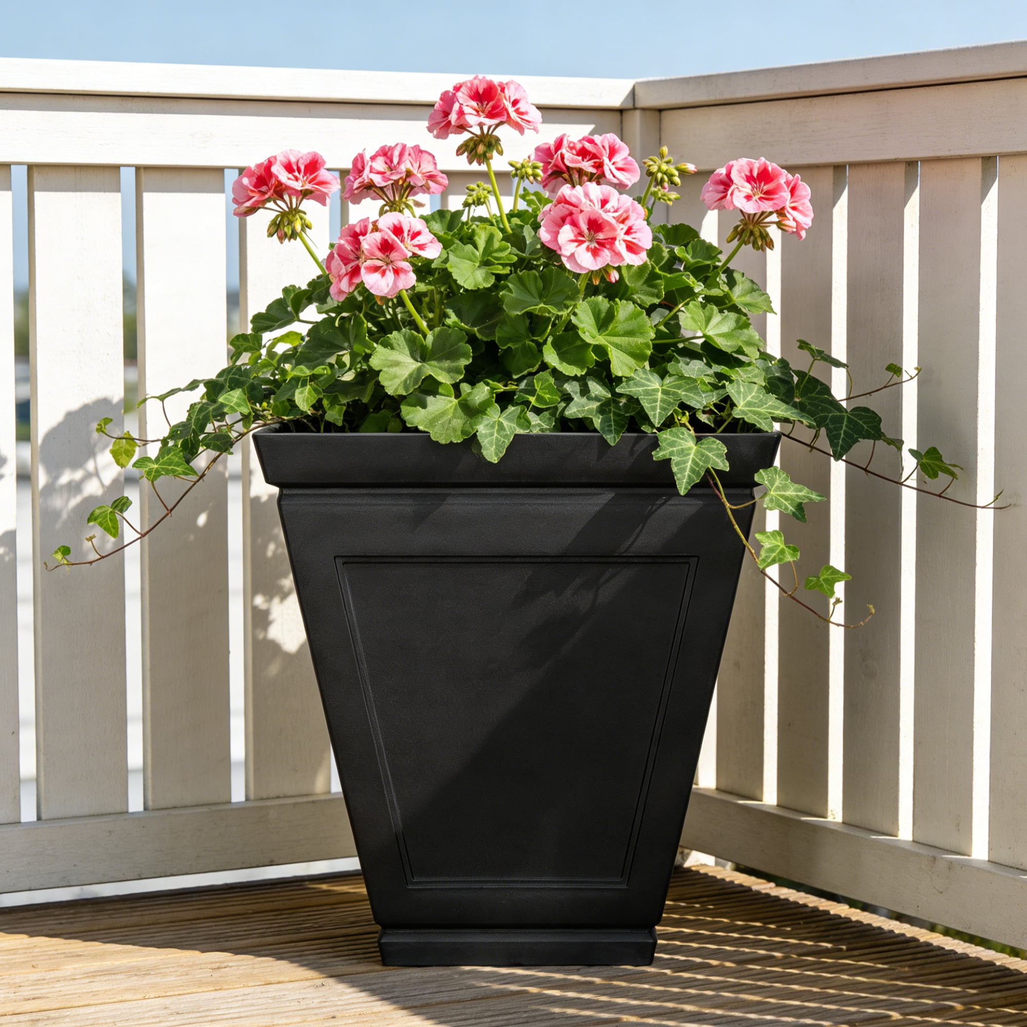 Mainstays Finn 16" x 16" x 16.8" Square Black 100% Recycled Resin Planter