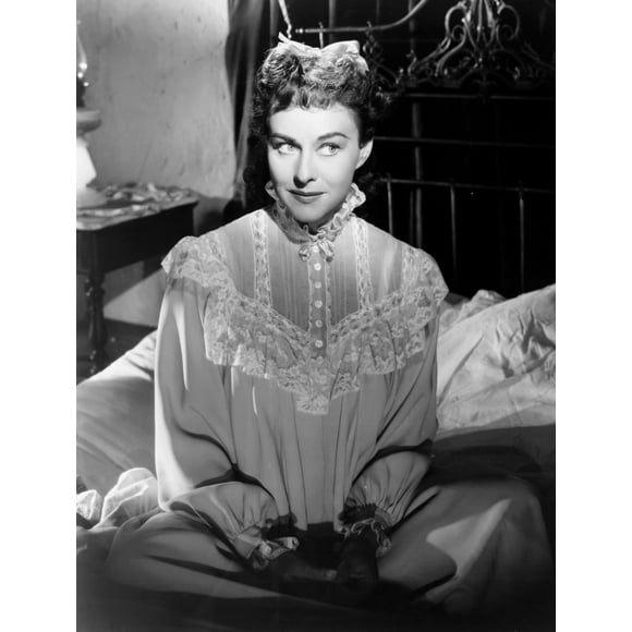 The Torch Paulette Goddard 1950 Photo Print (8 x 10)