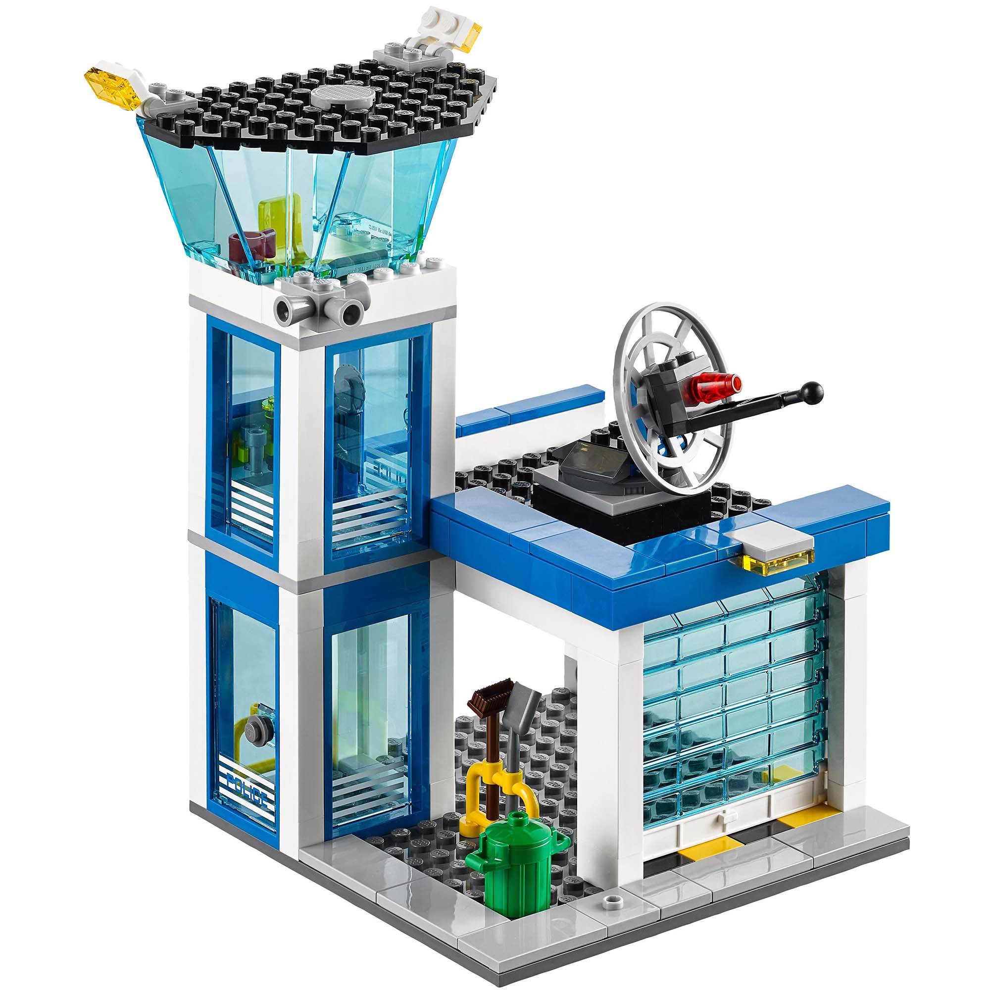 LEGO City 60047 - Police Station - image 2 of 7