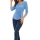 thumbnail image 4 of BLUSA RUCHADA PARA MUJER CON BOTONES DECORATIVOS Y ESCOTE EN V, MANGA 3/4, TEJIDO SÓLIDO, TAMAÑO L, AZUL CLARO, 4 of 6