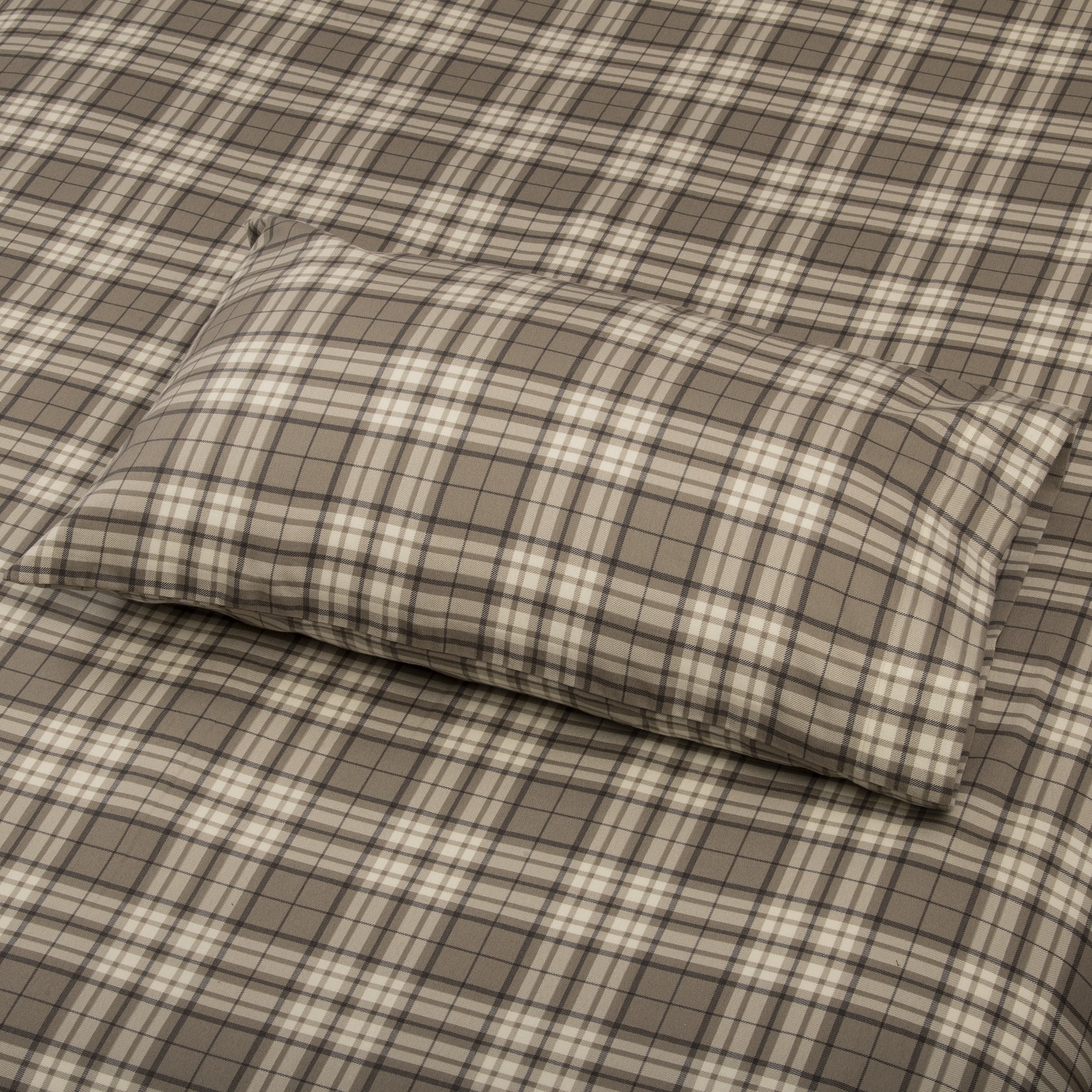 Mainstays Flannel Sheet Set Taupe Plaid Queen - image 4 of 7