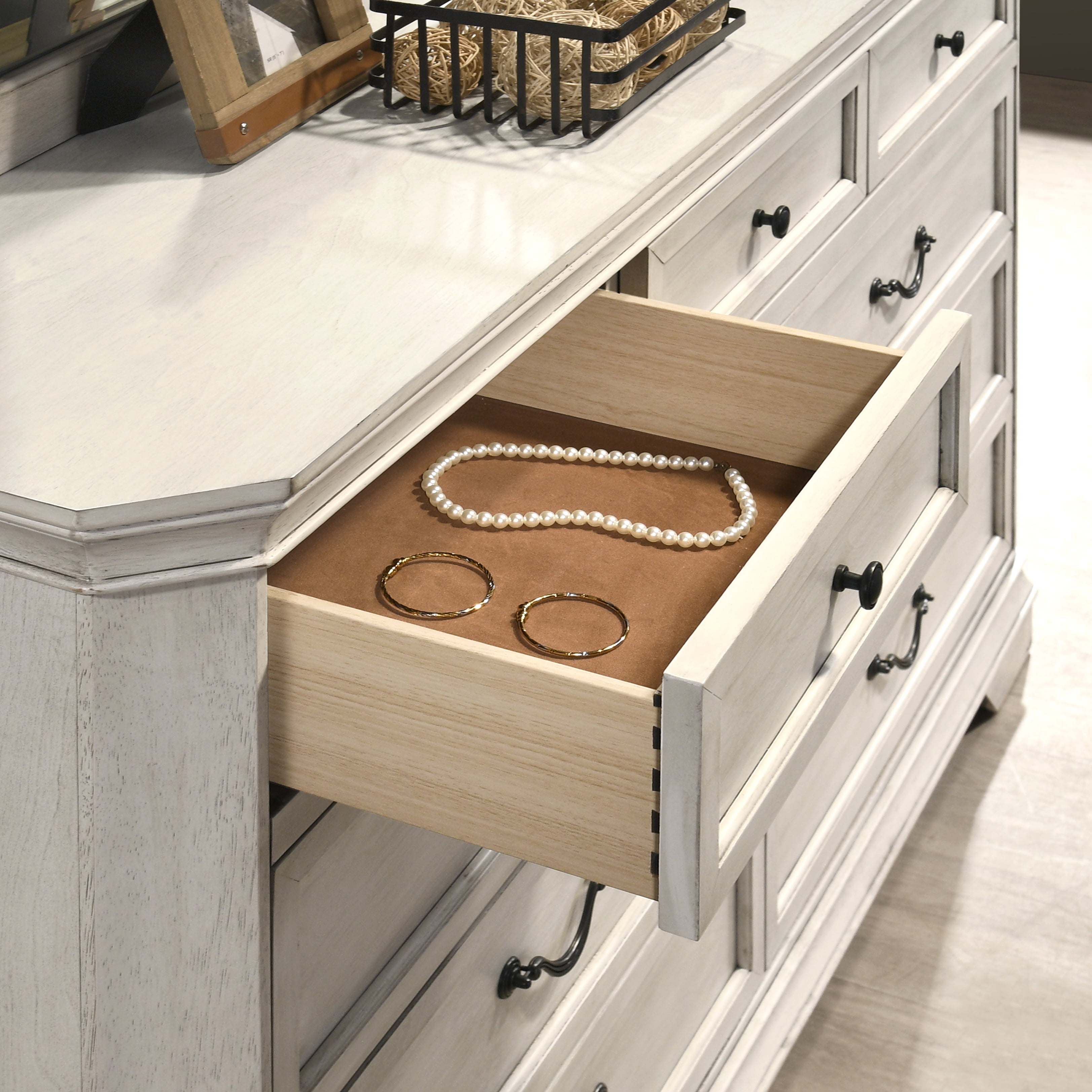 Roundhill Furniture Maderne Wood 7-Drawer Dresser, Antique White Finish