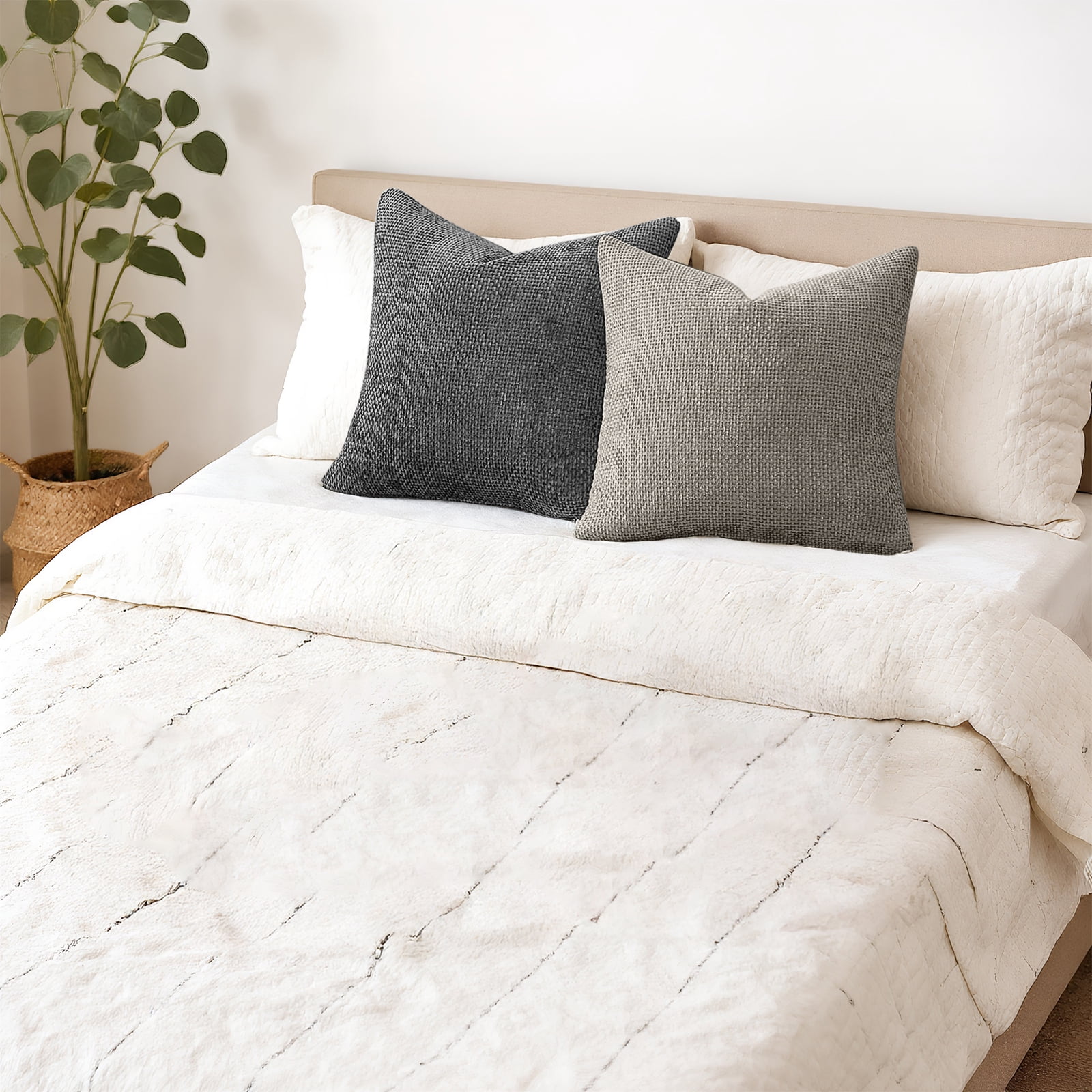 Sanmadrola Pillow Covers 18x18 Set of 4 Chenille Throw Pillow Cover with Elegant Design Soft and Luxurious Decorative Throw Pillows for Couch Bed and Home Decor