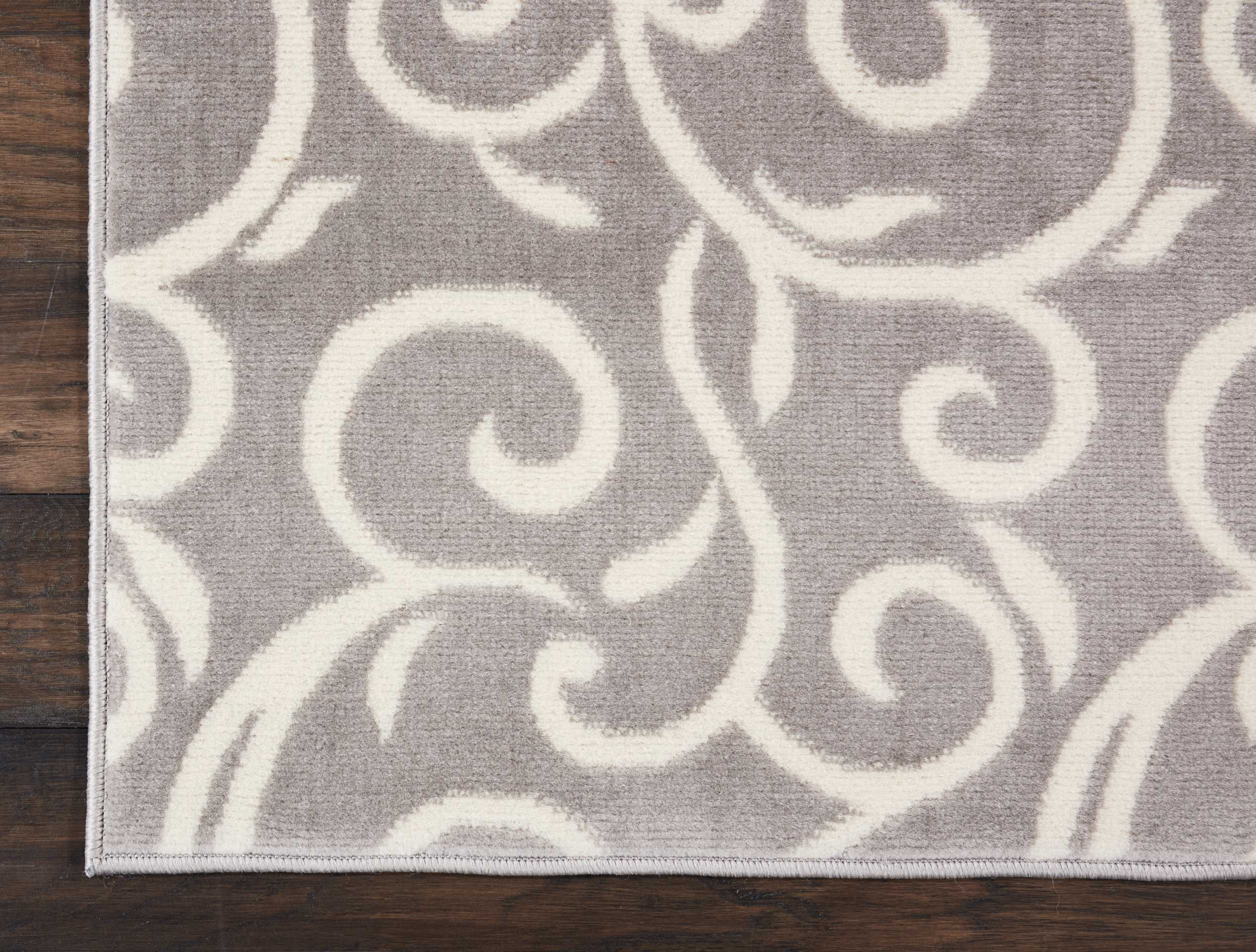 Eclectic Essentials Gray Bohemian Botanical Area Rug