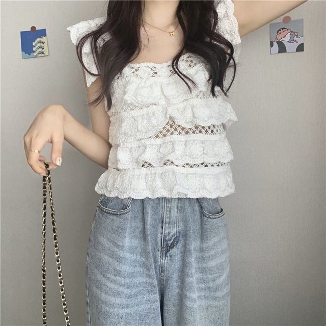 Summer New Design Sense Square Collar Ruffled Knitted Vest Women‘s White Embroidery Care Machine Hollow Shirt