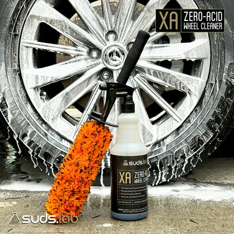 Car clearance wheel cleaner