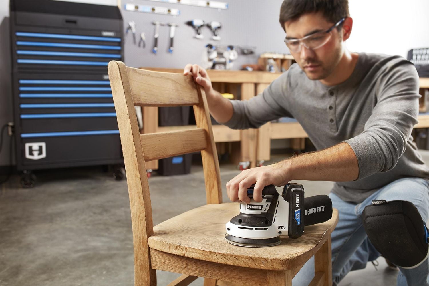 HART 5-inch Rand Orbit Sand Paper Assortment (12-Pack), 80-120-220 Grit