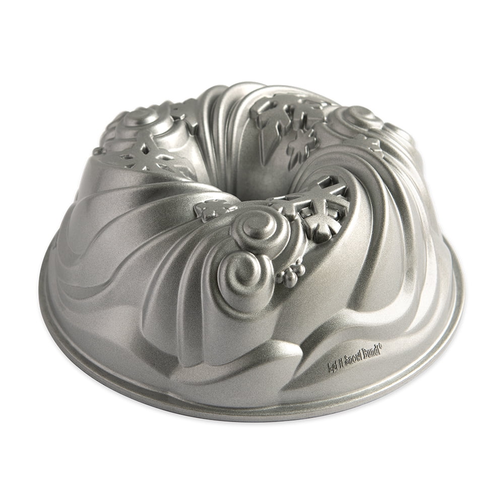Nordic Ware Let It Snow Bundt Pan