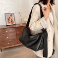 thumbnail image 3 of Bolso de hombro de gran capacidad, bolso cruzado de PU para estudiantes, bolso de viaje, bolso de mensajero de estilo retro, bolso grande, 3 of 6
