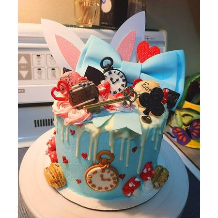Alice in Wonderland Cake Decorating Set - A Dreamy Fairy Tale Themed Accessory Combo for Creative Baking at Birthday Parties