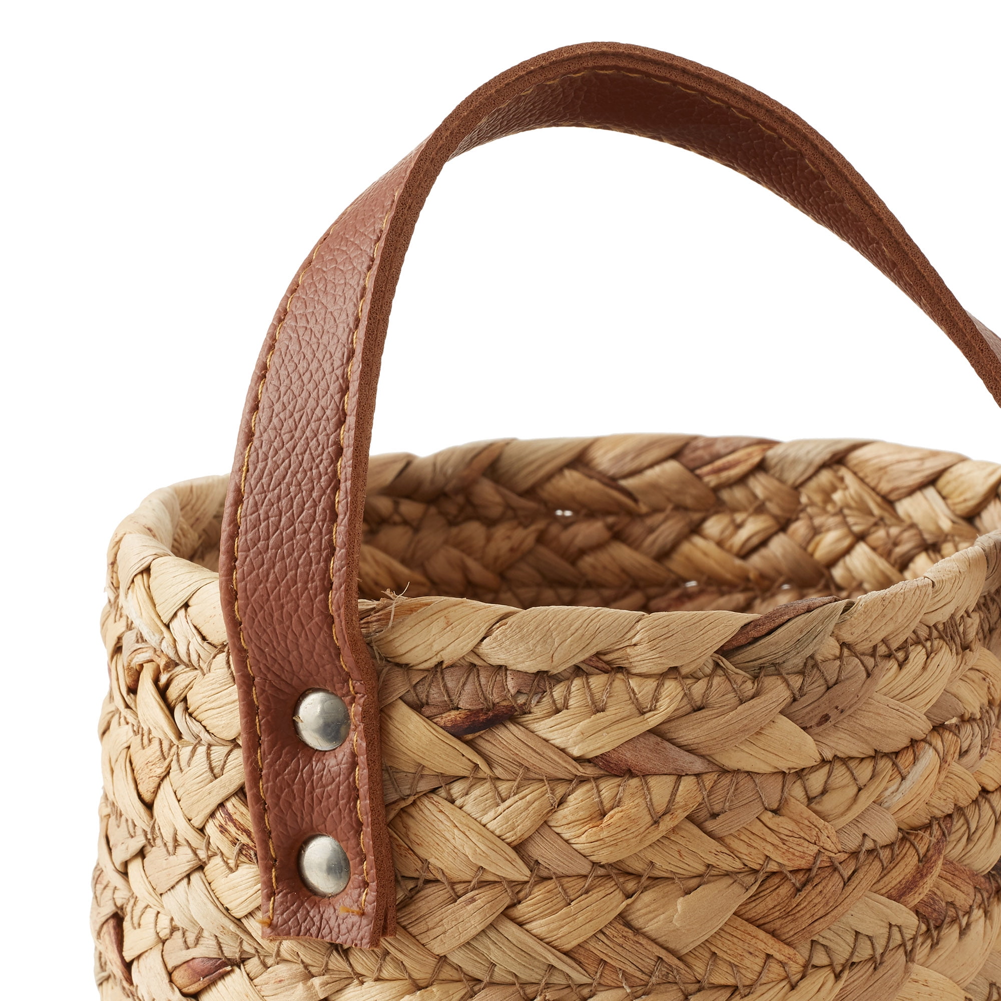Casafield Set of 2 Wall Hanging Baskets with Handles (Small and Large) - Natural Water Hyacinth, Woven Boho Plant and Flower Storage Pots