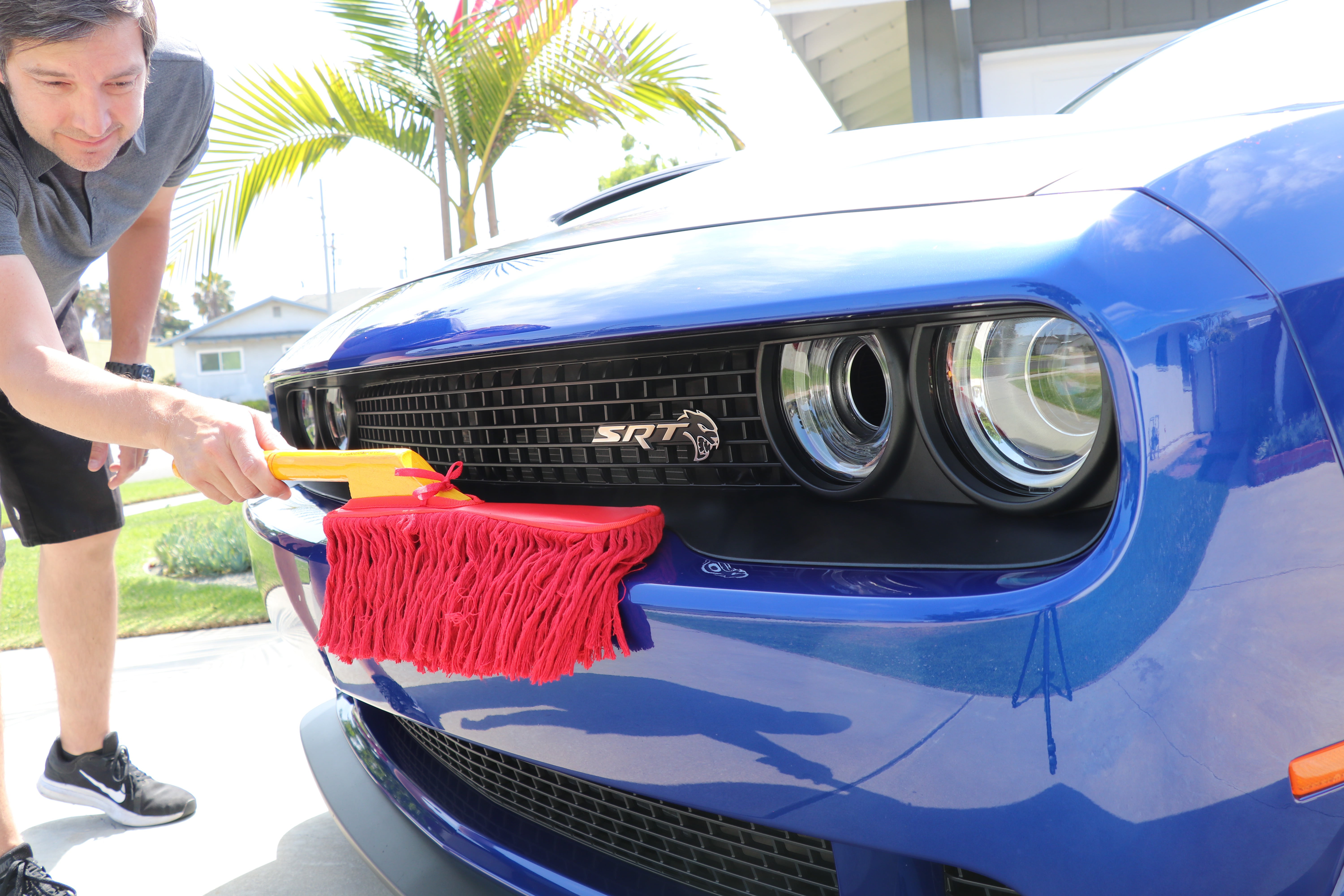 The Original 62442 California Car Duster with 15-in Cleaning Head, Red