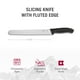 thumbnail image 5 of Cuchillo para rebanar Victorinox Swiss Classic de 26 cm con hoja Granton, 5 of 8