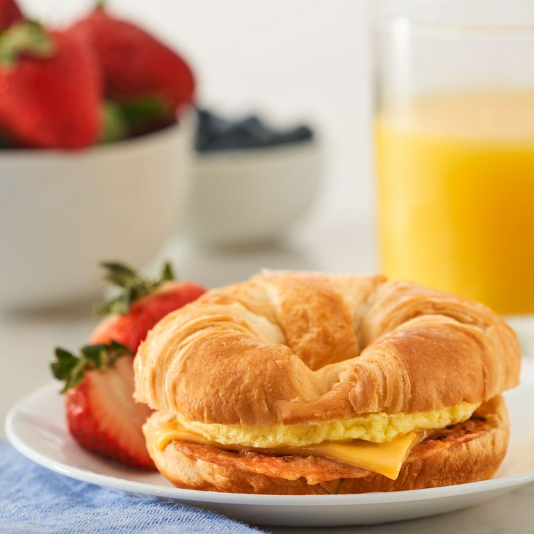 Great Value Croissant Sandwiches Bacon Egg and Cheese, 3.66 oz, 4 Count (Frozen)