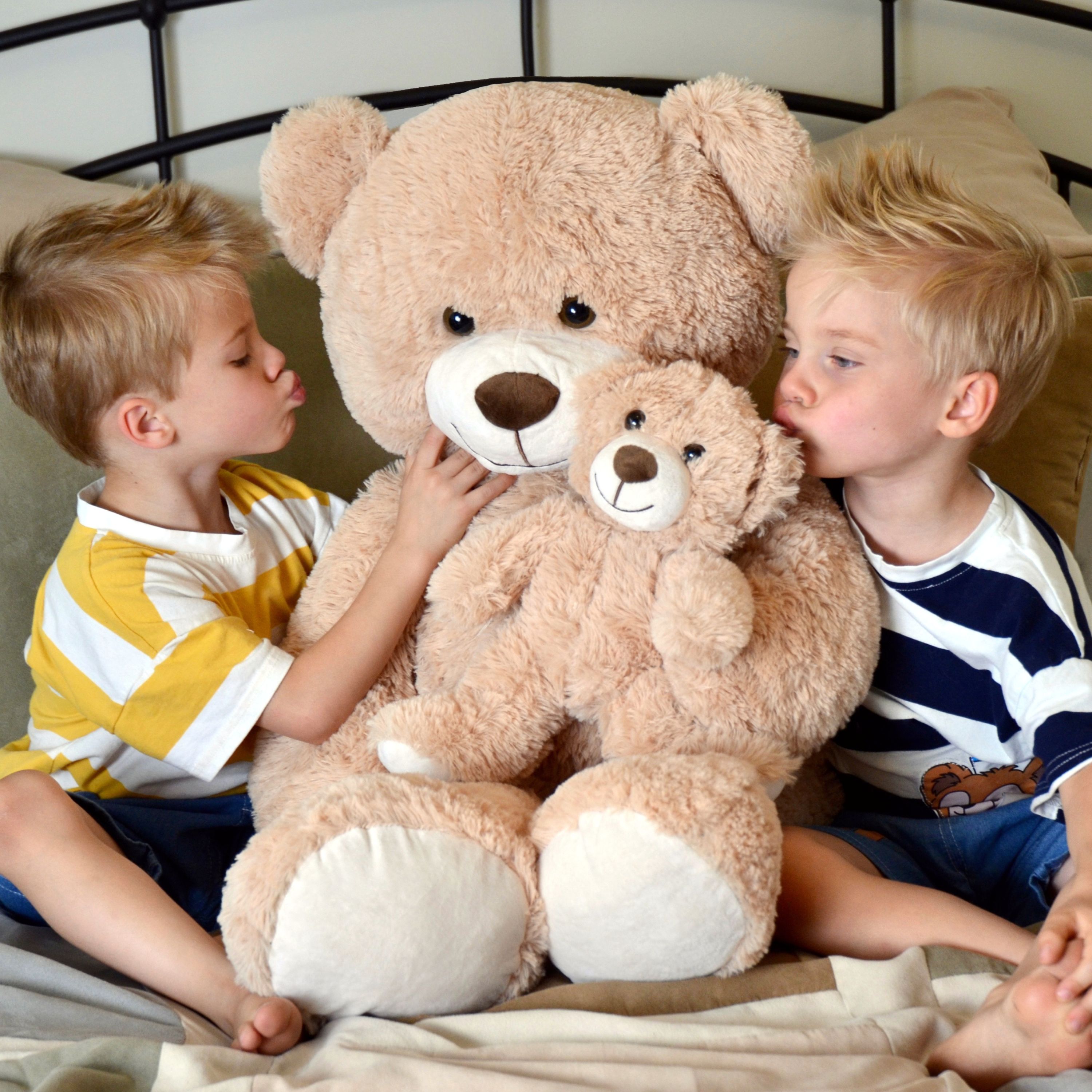 MaoGoLan Mommy and Baby Teddy Bear 39-Inch Plush Set photo 3