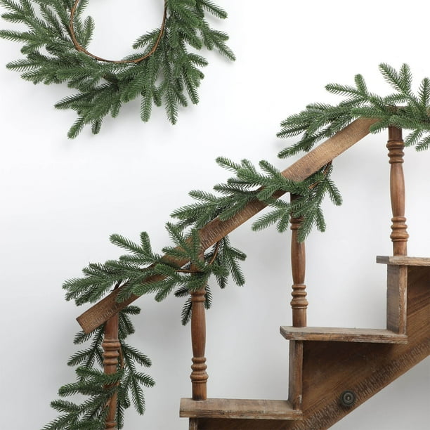 Artificial Christmas Garland, Realistic Pine Needle Vines with Faux Greenery for Holiday Decor, Indoor Outdoor Christmas Tree Wreath Mantel Staircase Wedding Party Festival Decoration