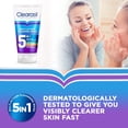 thumbnail image 4 of Limpiador facial Clearasil 5 en 1 con ácido salicílico 150 ml para el acné, 4 of 6