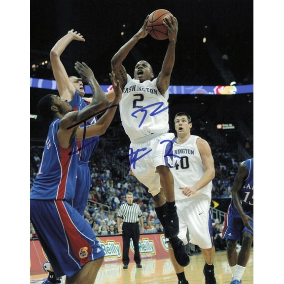 Isaiah Thomas Autographed 8x10 Photo University of Washington Huskies SKU #244773