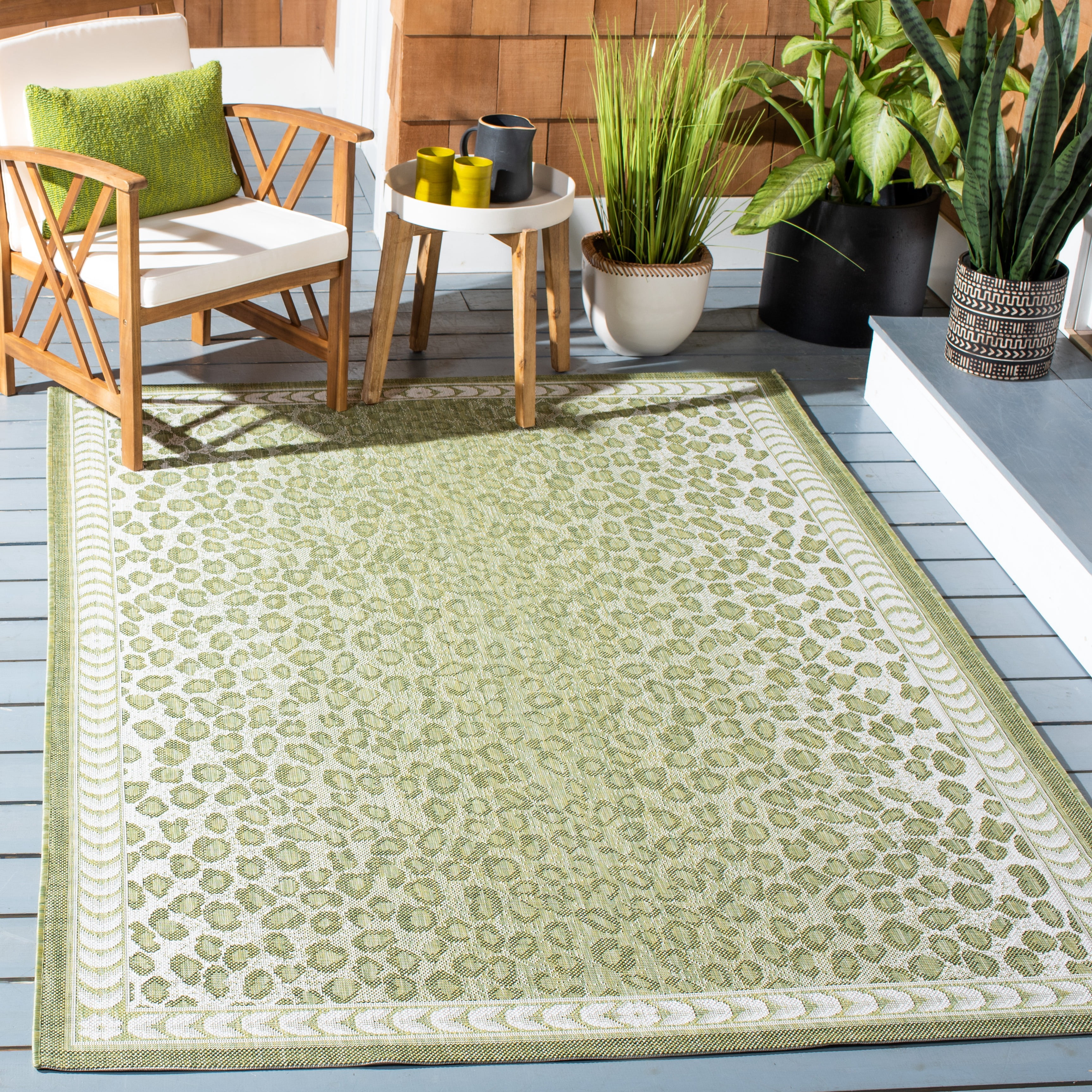 Safavieh Courtyard Candace Spotted Indoor/Outdoor Area Rug, Light Green/Ivory, 9' x 12'